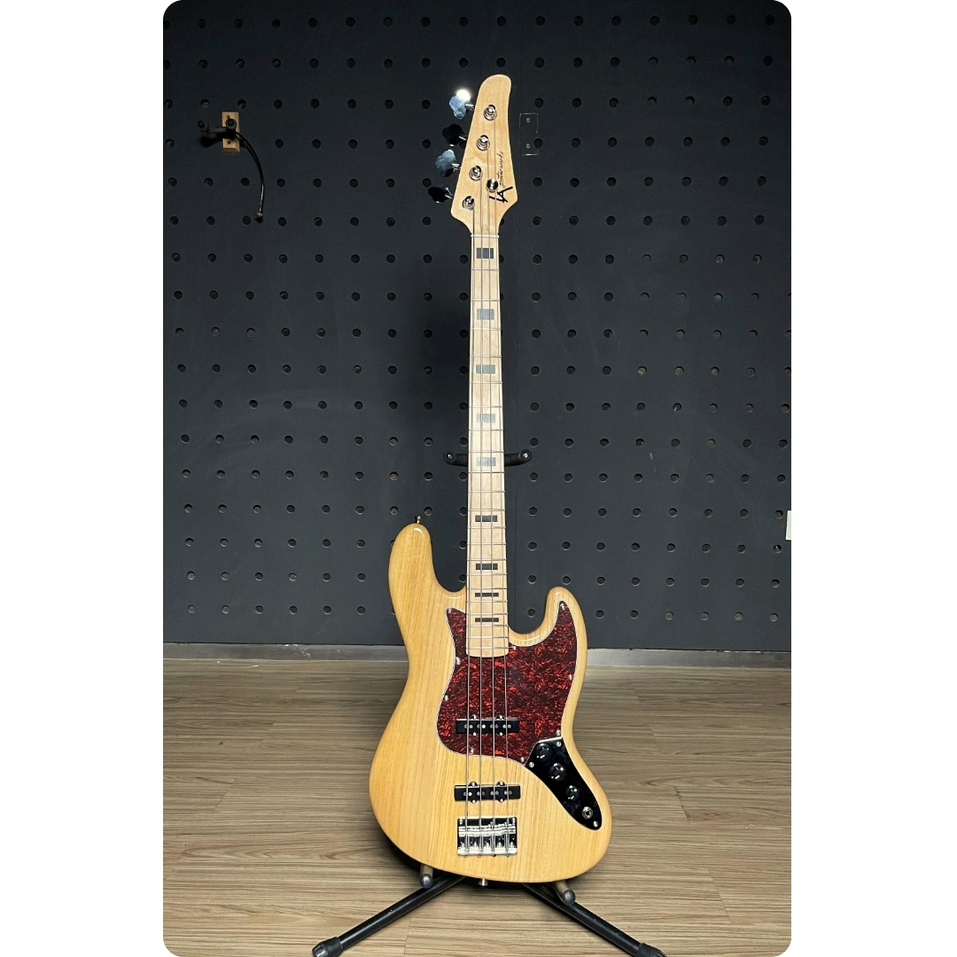 LA Guitarworks Bass MJB-03 in Gloss NA finishes - Gambar 2