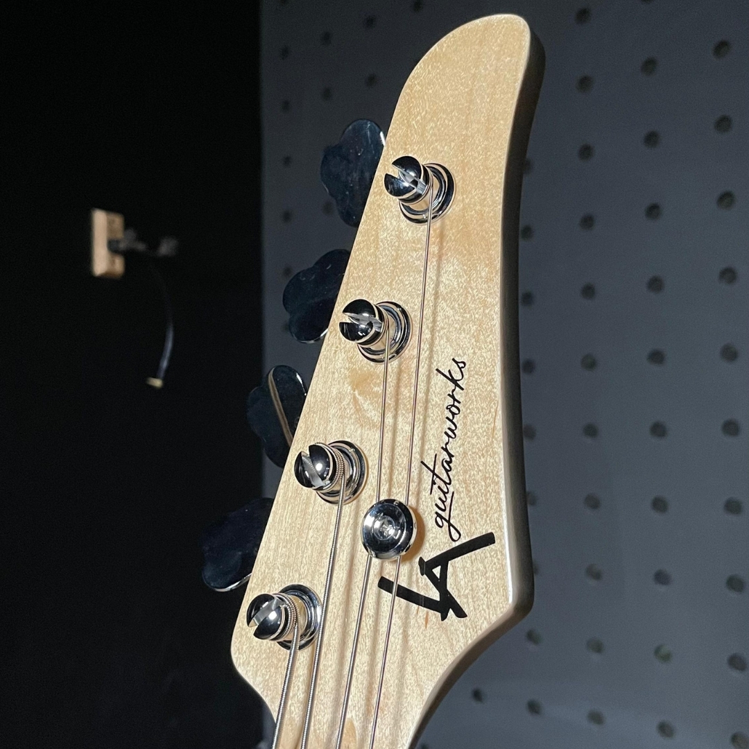 LA Guitarworks Bass MJB-03 in Gloss NA finishes - Gambar 4